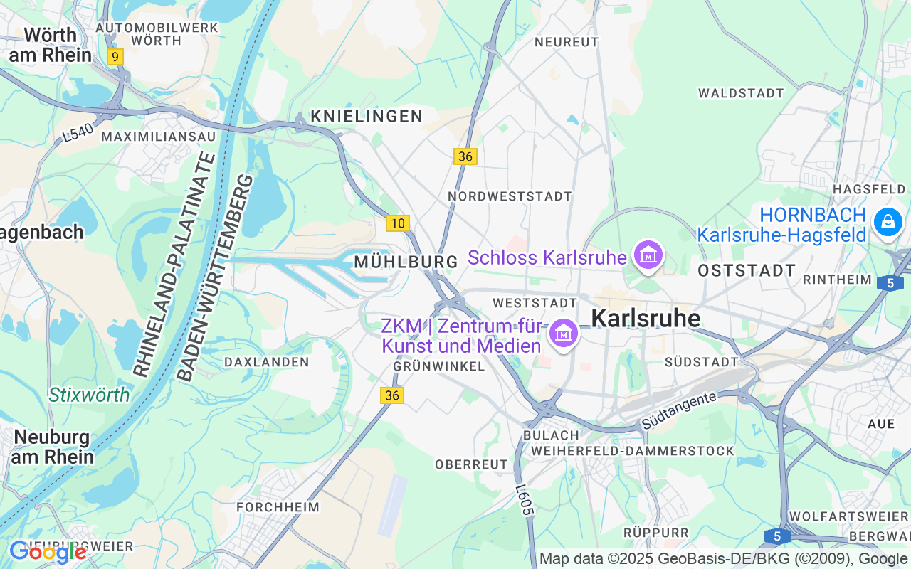 Charmantes Zweifamilienhaus mit ausgebautem Dachgeschoss, großem Garten und zwei freien Wohnungen