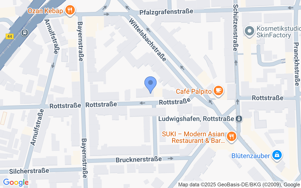 Wunderschöne Maisonette-Wohnung mit Dachterrasse u. privatem Aufzug –  im Musikerviertel von Privat