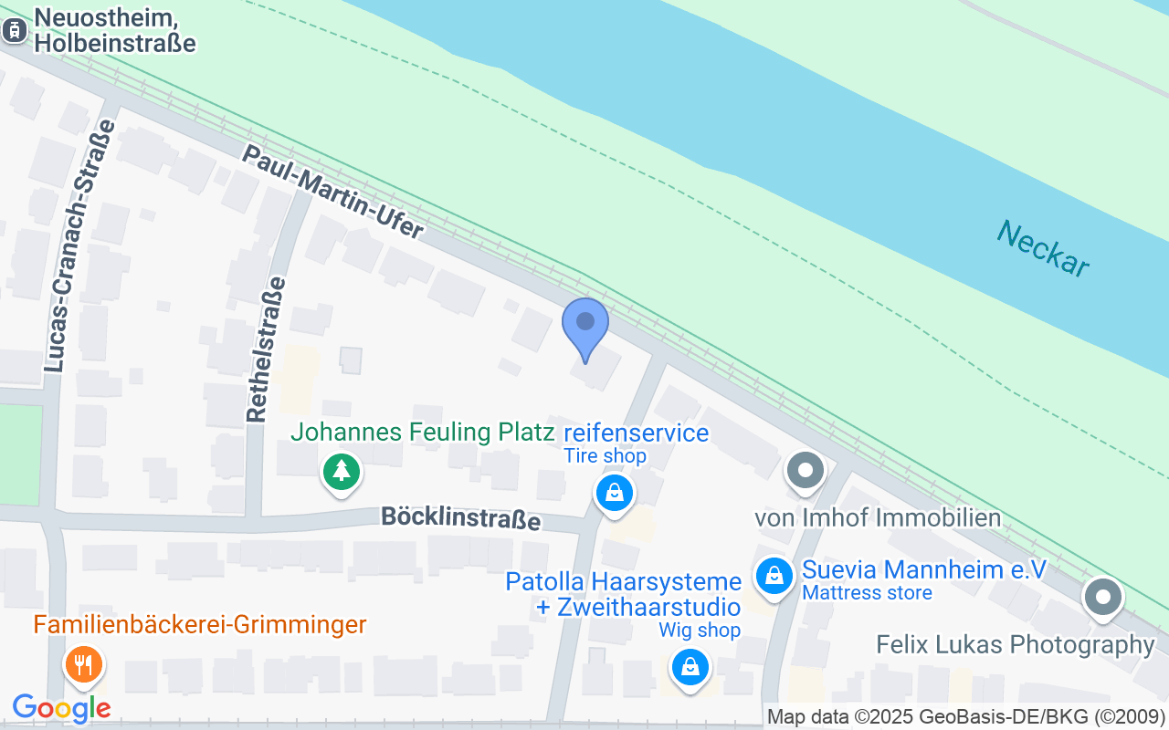 Helle Altbauwohnung in bester Wohnlage am Paul-Martin-Ufer