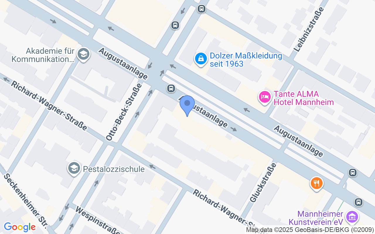 Frisch renovierte 4-Zimmer-Wohnung mit Balkon im Herzen von Mannheim